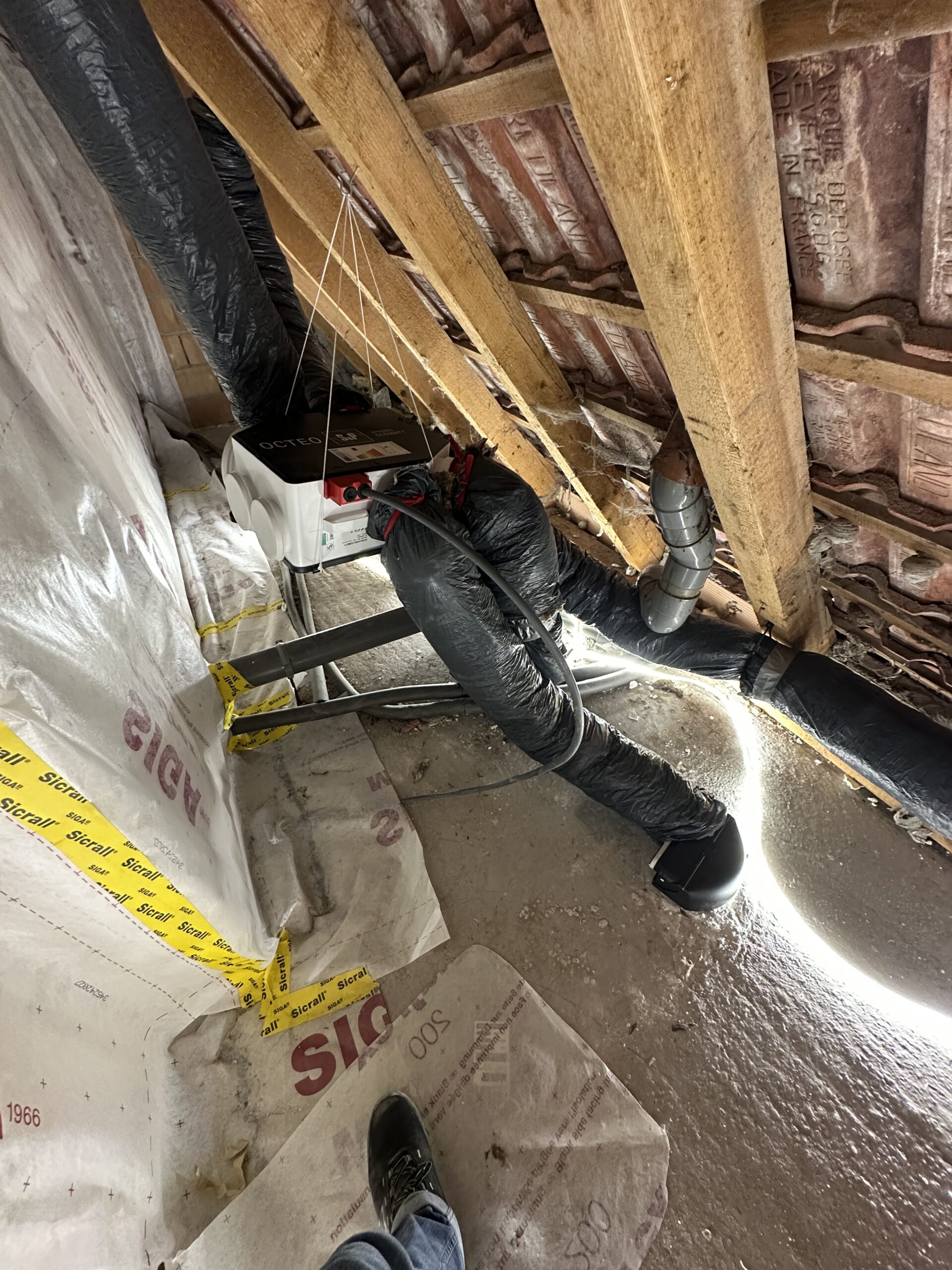 VMC simple flux hygro B en rénovation avec isolation des conduits
